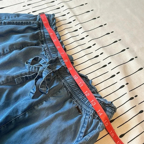 B. Young BYHARIMO 100% Lyocell Shorts  from Denmark. Size EU 40 - Picture 4 of 10